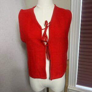 Red Tie Front V-Neck‎ Sweater Vest Size Small bows open front Valentines day NEW